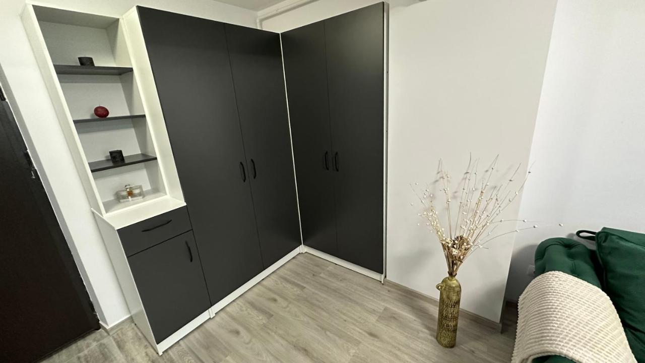 Apartamento Apartament Lux Bacovia 2 Bacău Exterior foto